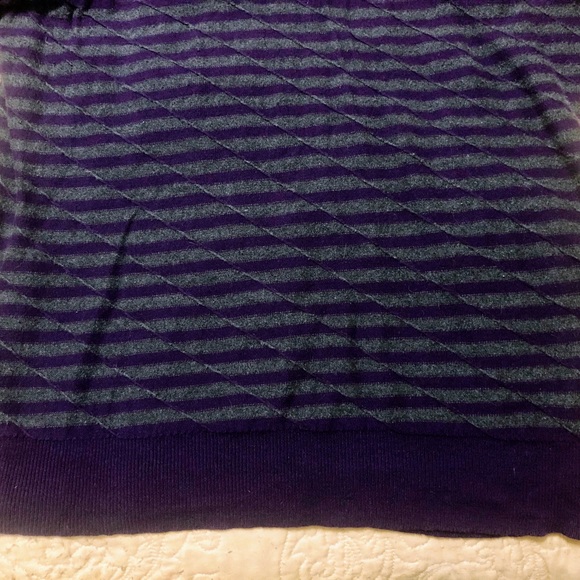 🔄 Gap Cotton Sweater 💜🖤 - Picture 6 of 11